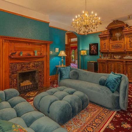 Orman Mansion - Pueblo'S Most Luxurious Stay! מראה חיצוני תמונה